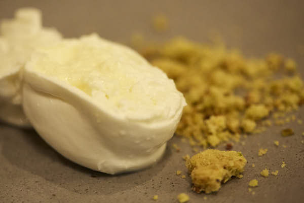 ブッラータデザート