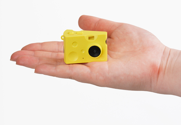 「はい、チーズ！」可愛すぎる、超小型のデジタルトイカメラ