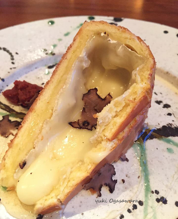 brie_cheese_bread_02