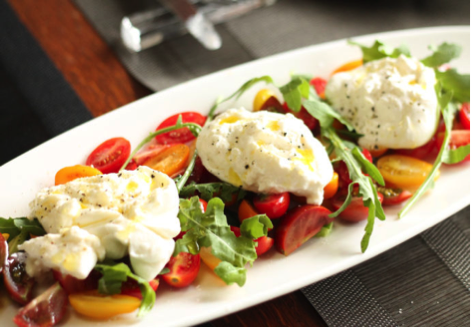 ブッラータのサラダ