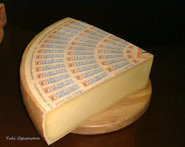 gruyere_cut