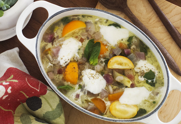 野菜とパンチェッタをコトコト。仕上げのモッツァレラが決め手のスープ｜簡単レシピ